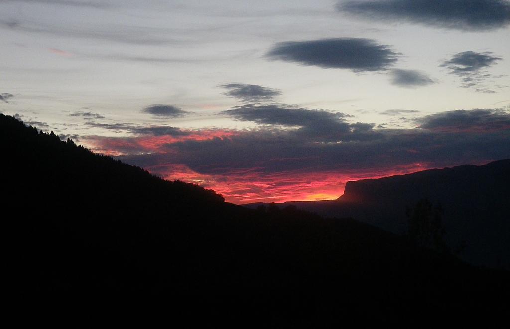 Gite Le Cerf De Belledonne Sainte-Agnès Εξωτερικό φωτογραφία